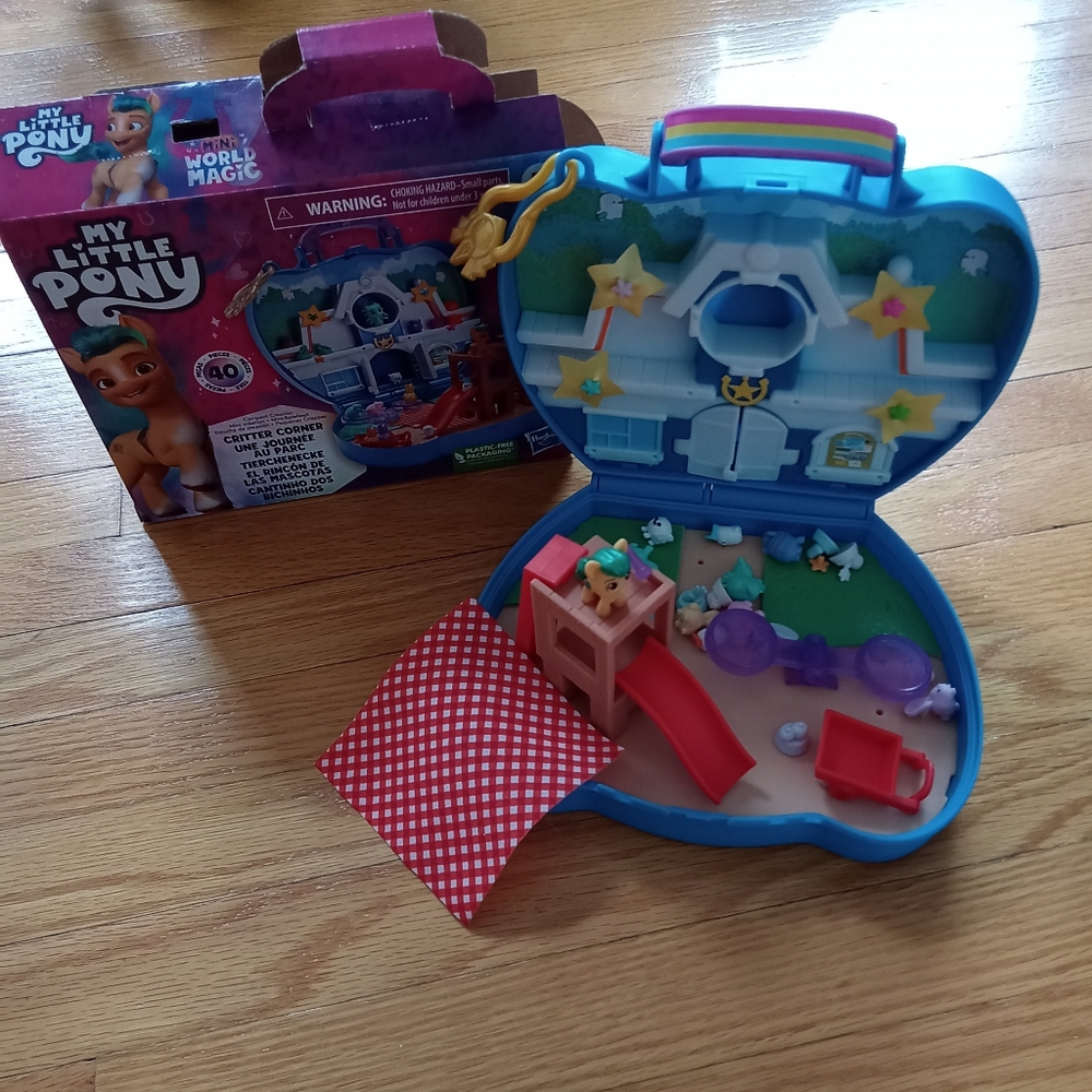 EUC My Little Pony Playset